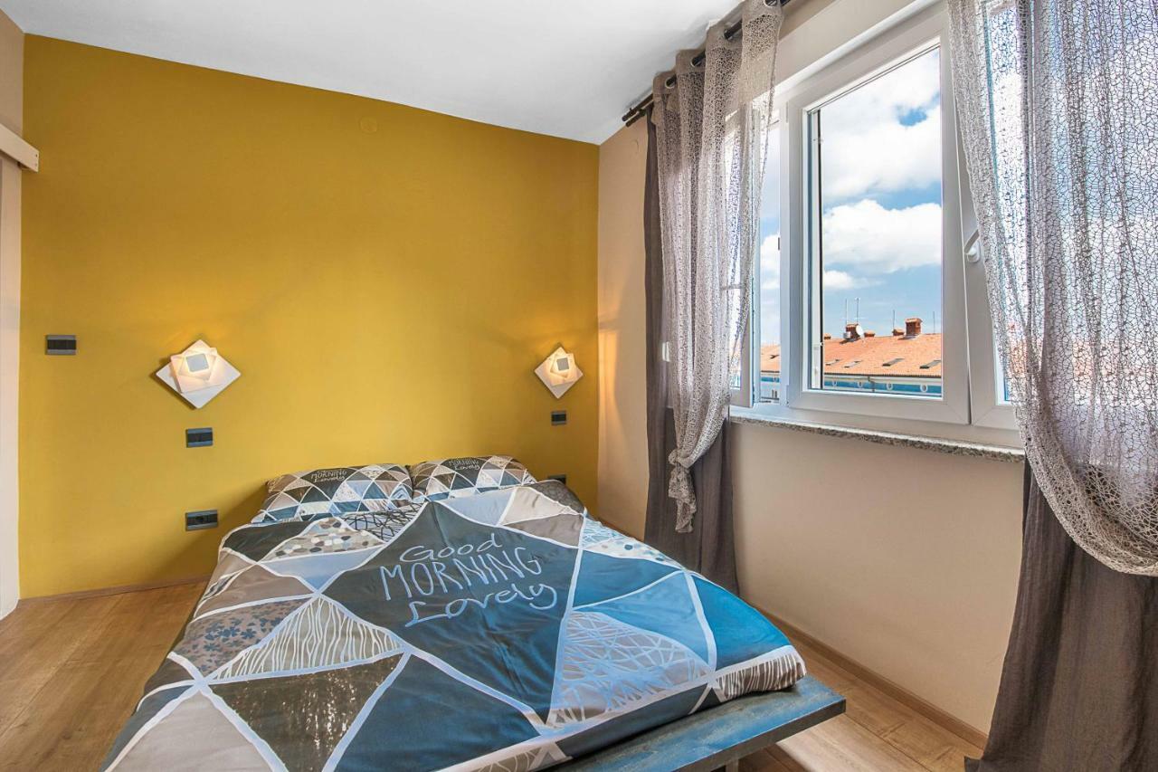 Oz - Centre Of - Free Parking Appartement *